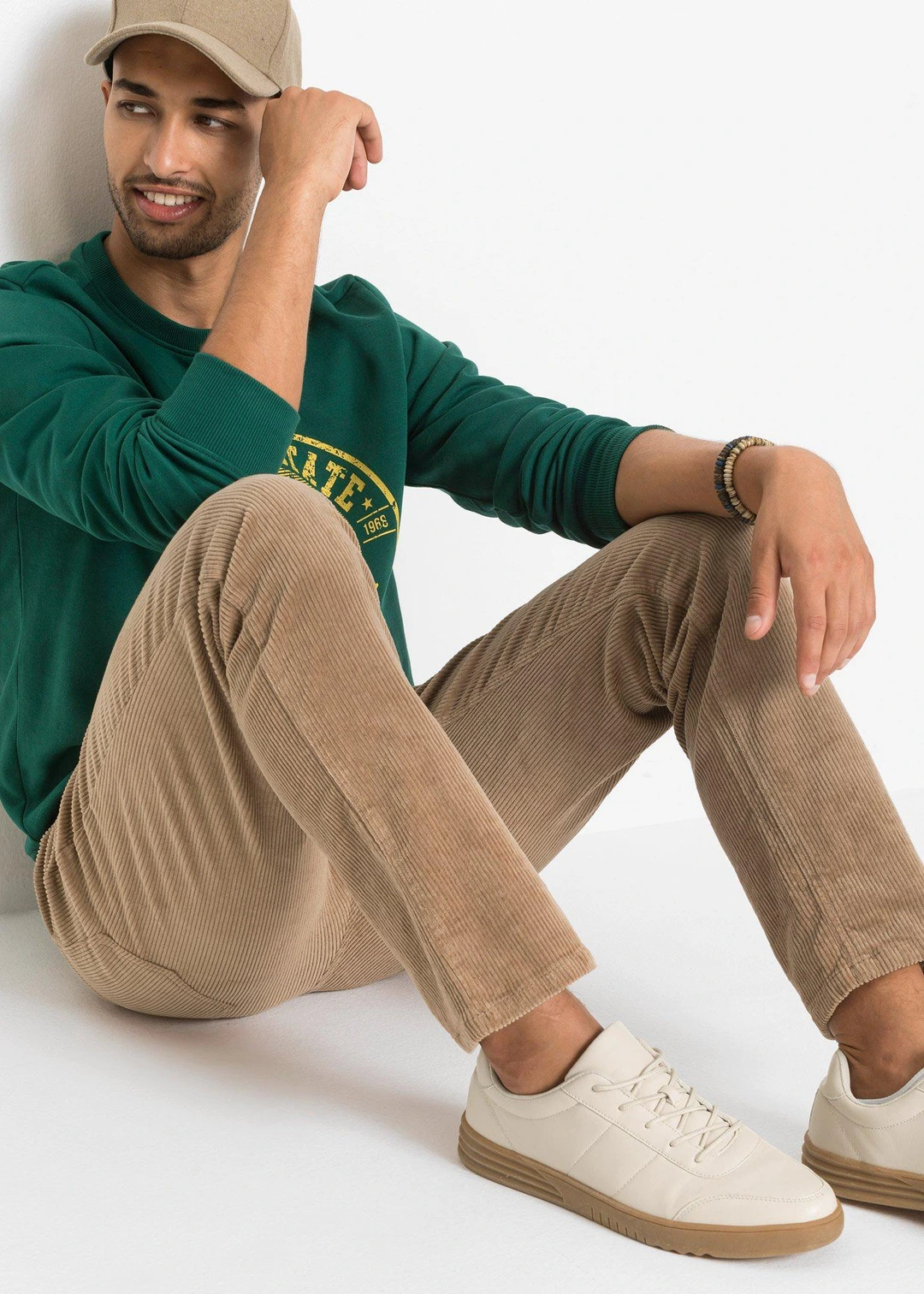 Pantalon velours côtelé extensible Regular Fit, confortable