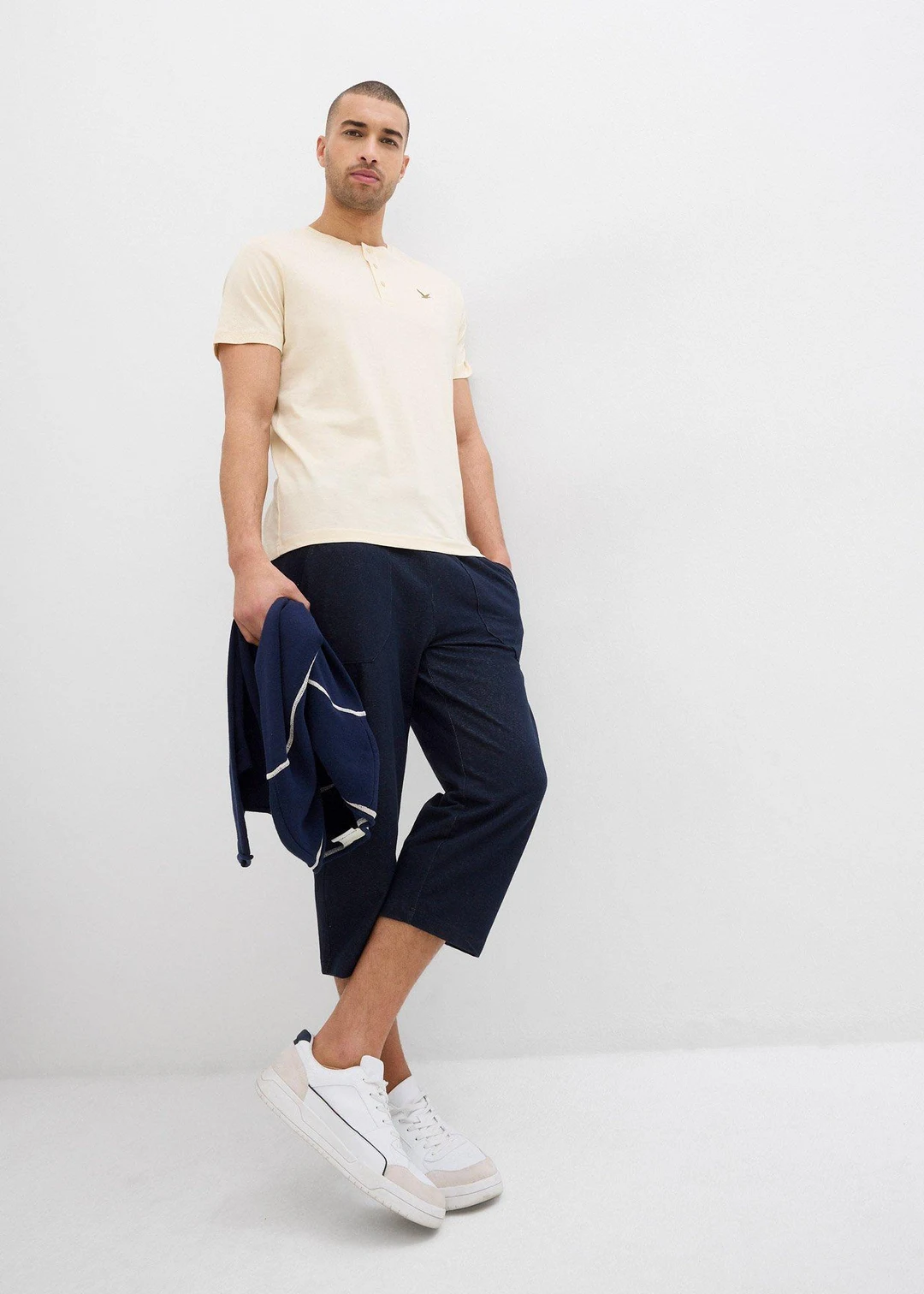 Pantalon sweat 3/4 effet jean, taille élastiquée - 2