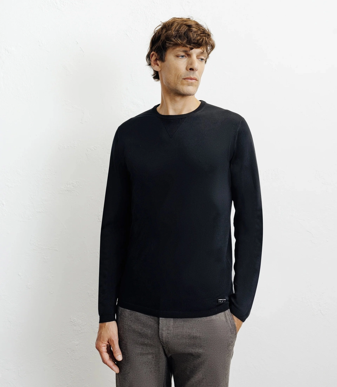 IZAC - Pull manches longues col rond en maille noir