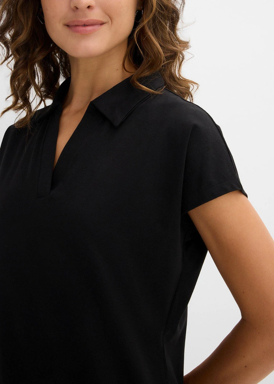 T-shirt à col polo ouvert