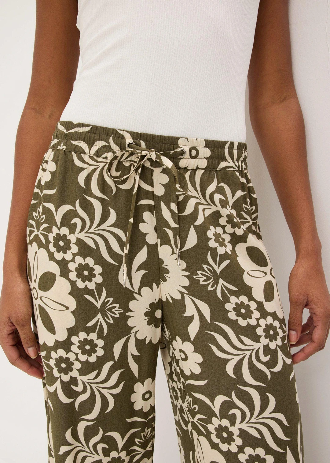 Pantalon large en viscose fluide - 3