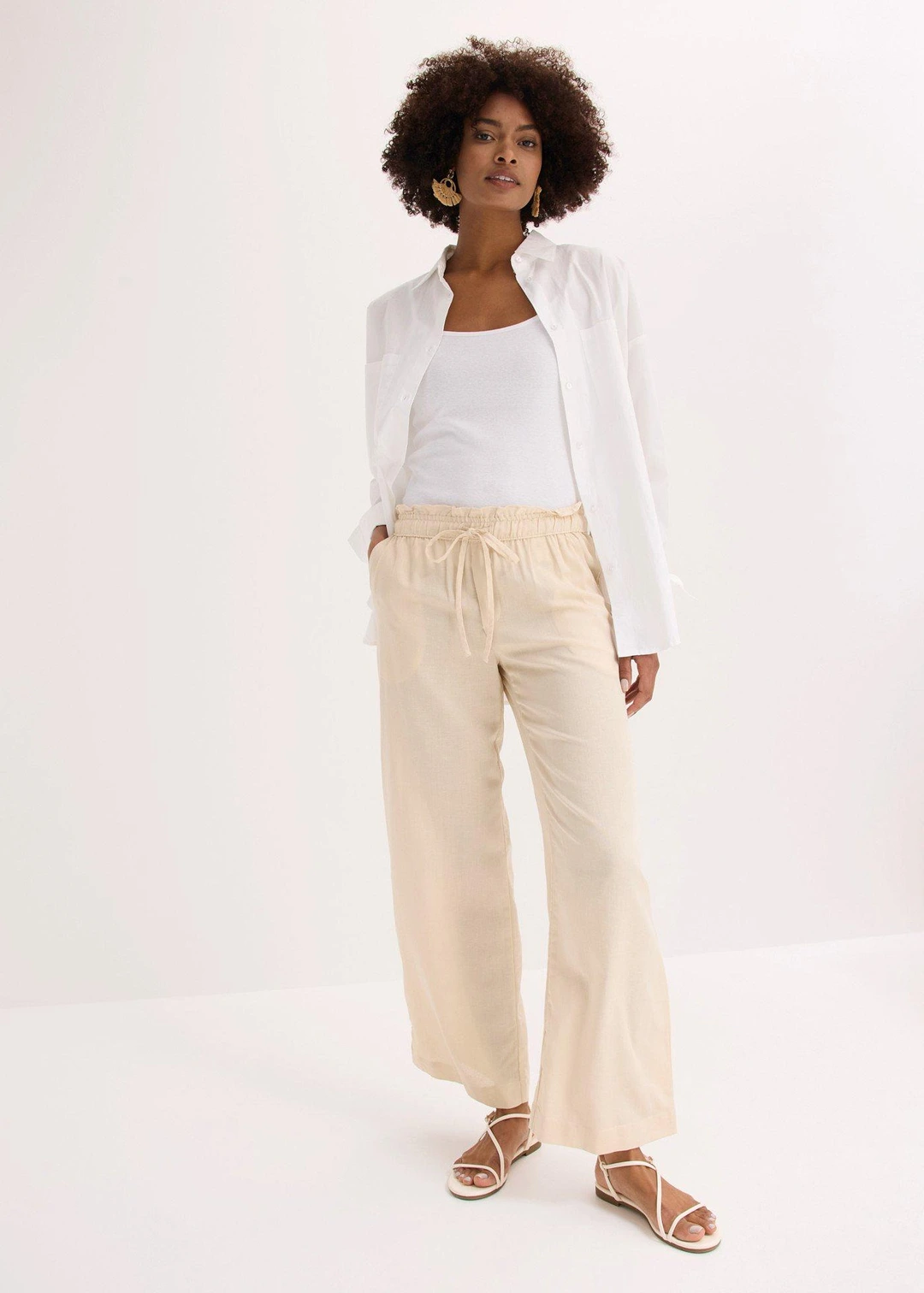 Pantalon palazzo en matière légère et aérienne - 2