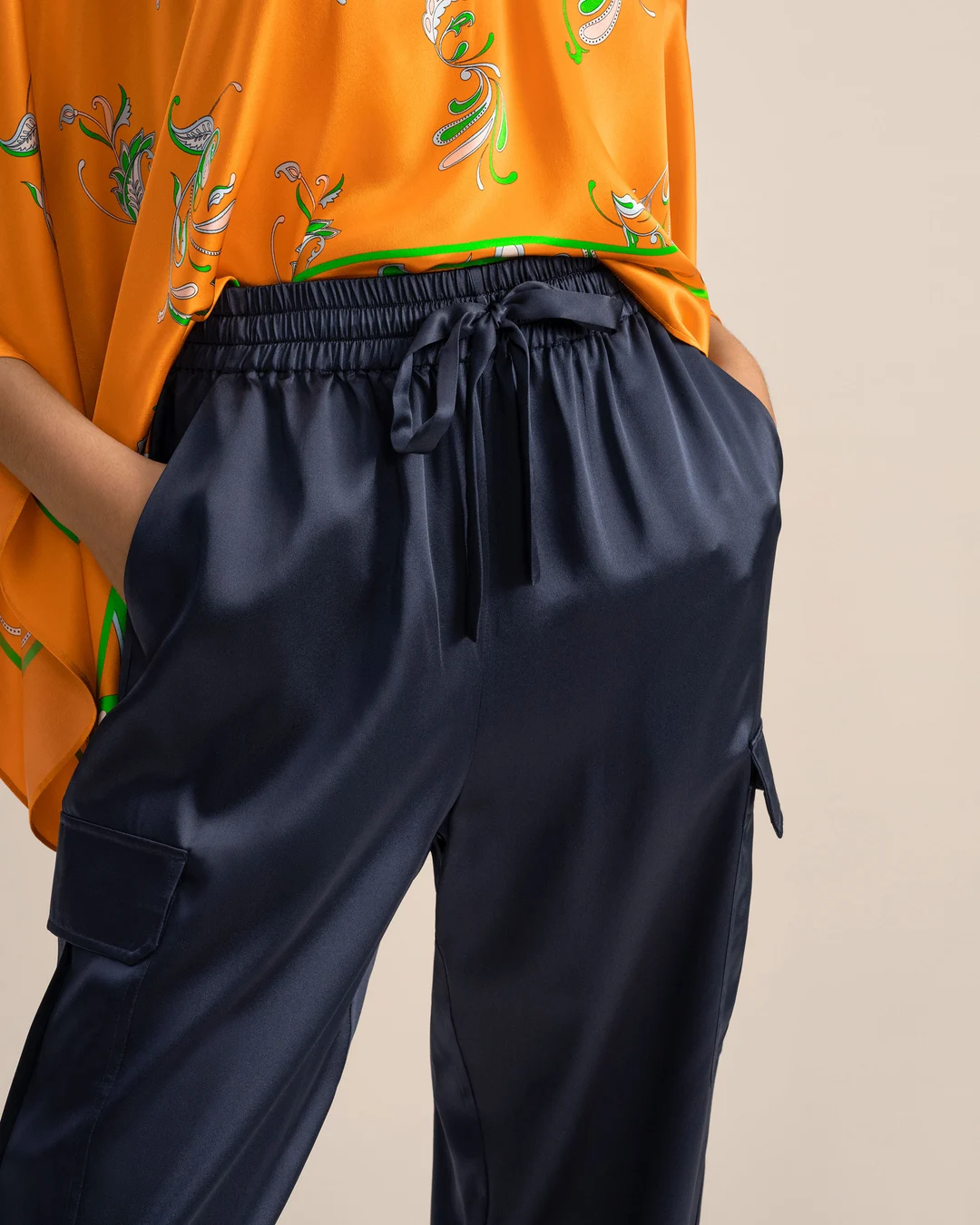 LILYSILK Pantalon Soie Noir Femme Rellette À Poignets Côtelés 100% Soie Sûr Et Non Toxique Pantalon Noir 40