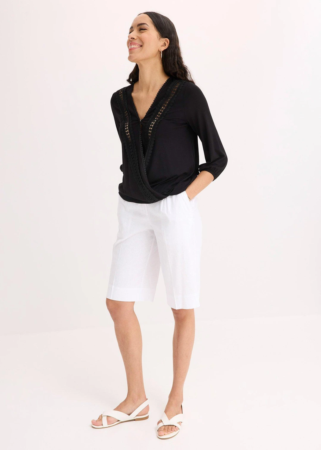 T-shirt manches 3/4 avec dentelle, style portefeuille - 2