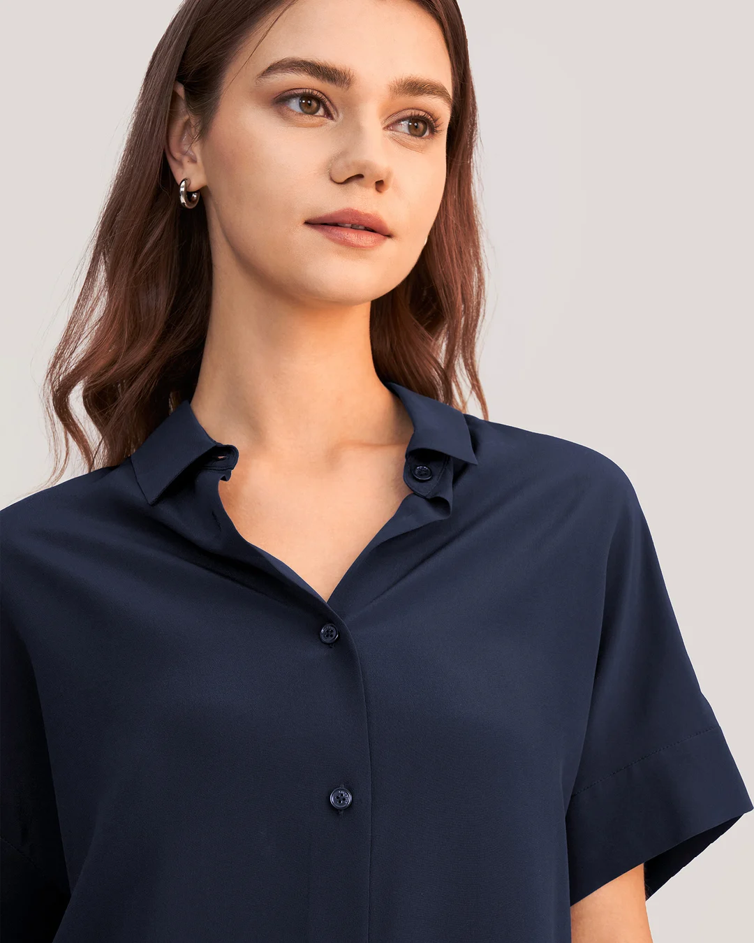 LILYSILK Tee Shirt 100 Soie Femme Manches Courtes, Bouton Classique 100% Soie De Mûrier Léger Et Résistant Aux Rides Chemises