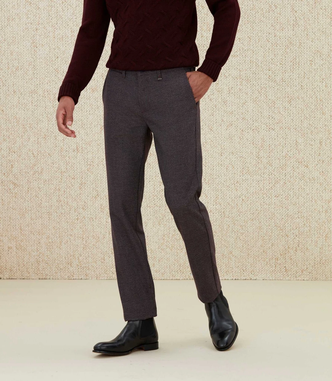 IZAC - Pantalon chino esprit lainage bordeaux ''Créatif''