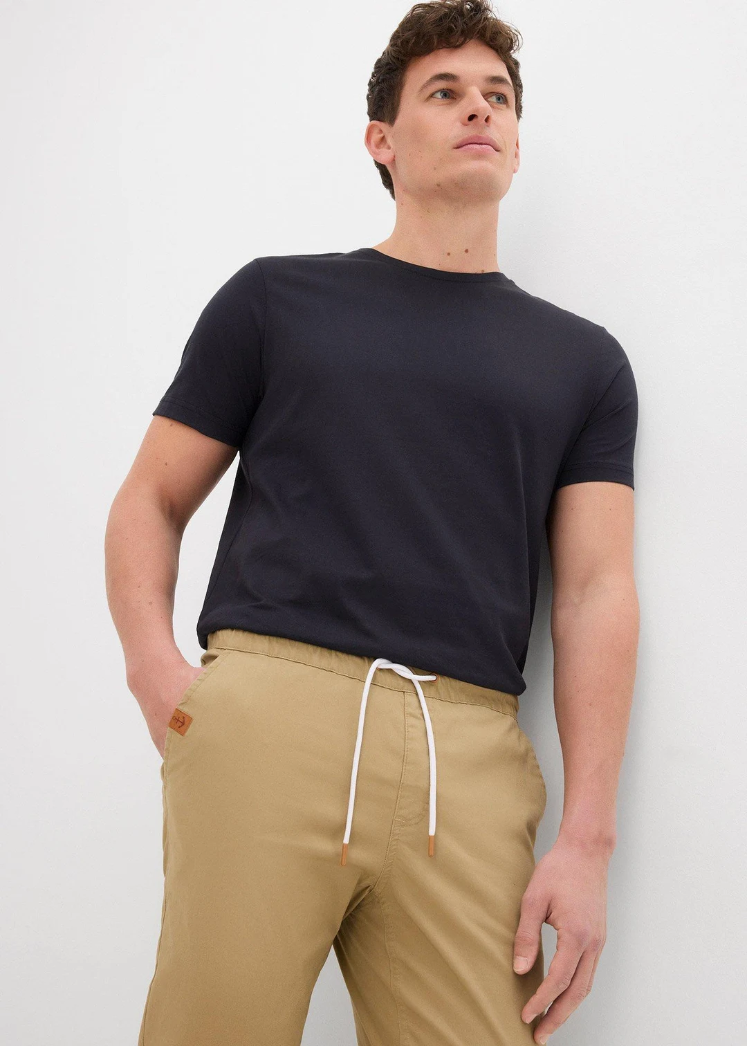 Pantalon droit regular et extensible à taille élastiquée - 3