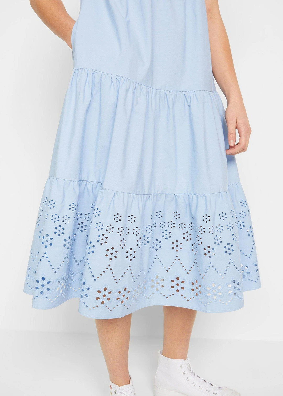 Robe 100% coton avec broderies anglaises - 3