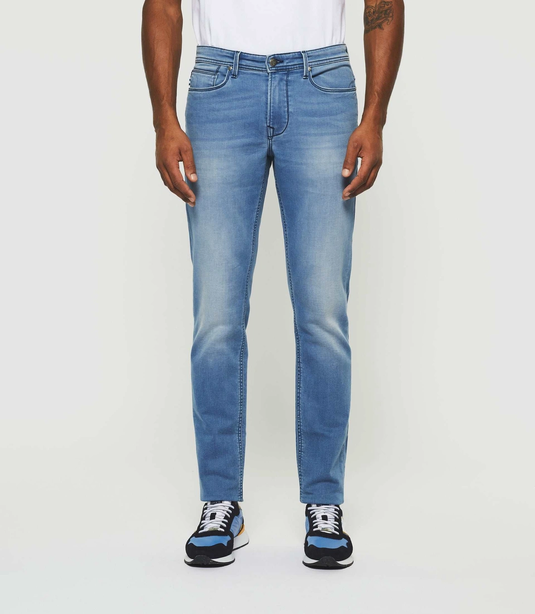 IZAC - Jean super slim en molleton bleu délavé ''Toupie''