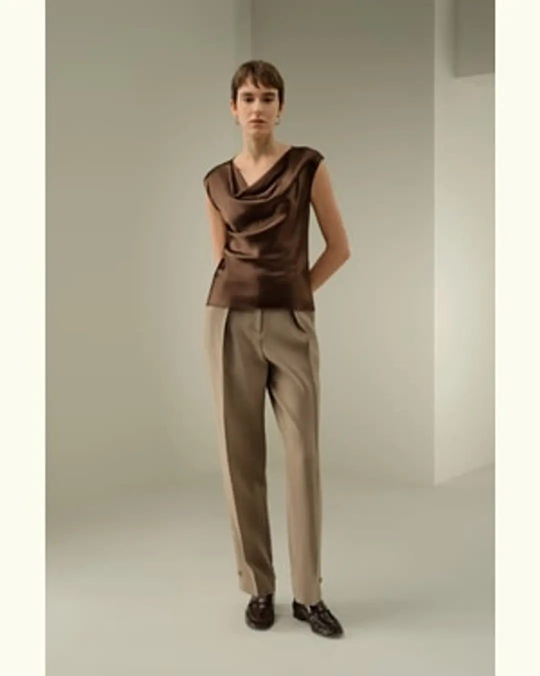 LILYSILK Haut Ajusté Sans Manches 100 % Soie Charmeuse Texture Luxueuse Élégance Intemporelle Et Style Sophistiqué Chocolat Xs