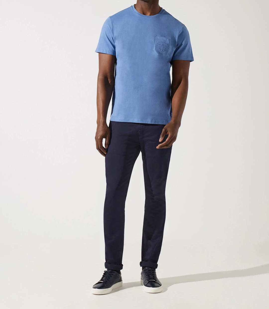 IZAC - T-shirt col rond poche logo indigo GABRIEL