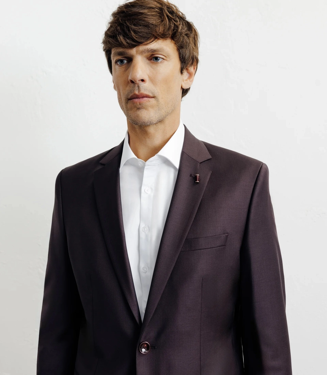 IZAC - Costume 2 boutons laine majoritaire bordeaux foncé