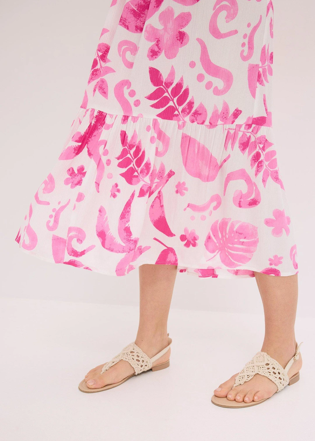 Robe asymétrique imprimée en viscose texturée