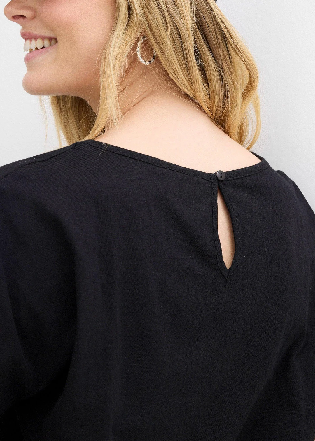 T-shirt en fil flammé avec base smockée