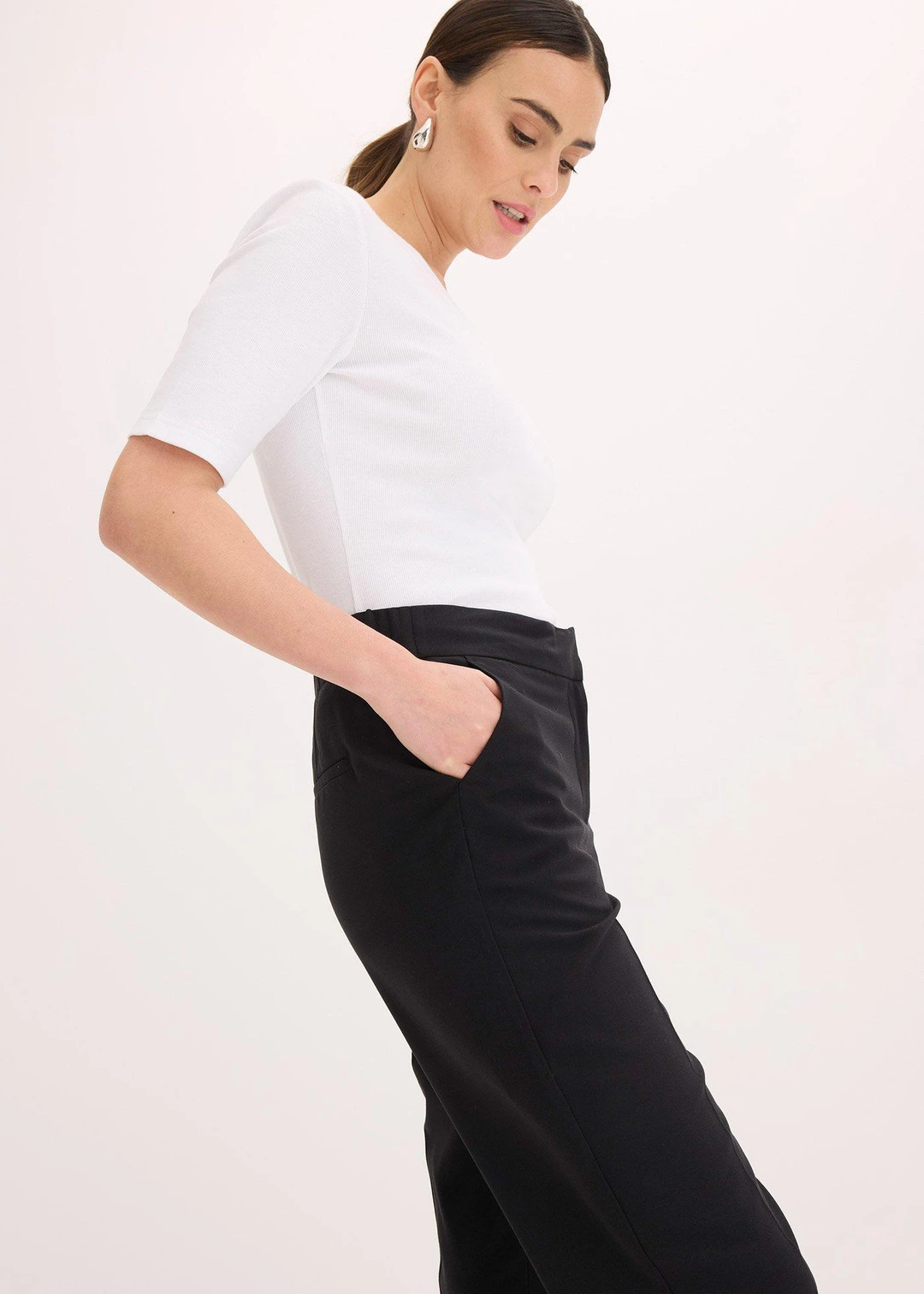 Pantalon 3/4 droit, fendu en bas - 3
