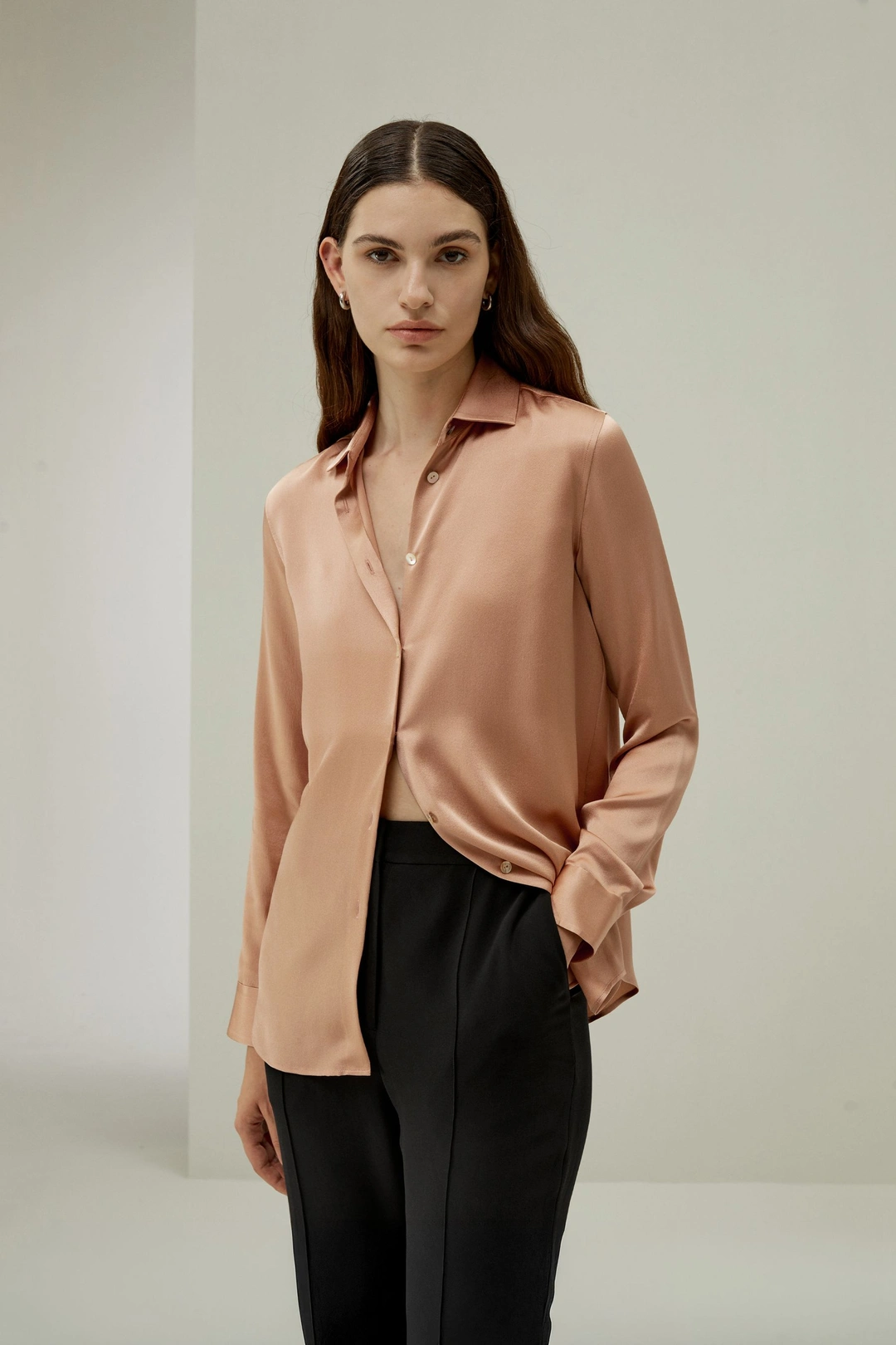 LILYSILK Blouse À Patte Boutonnage Minimaliste Soie Charmeuse 100 % S'Accorde Avec N'Importe Quelle Tenue Coupe Régulière Rose Quartz Xs