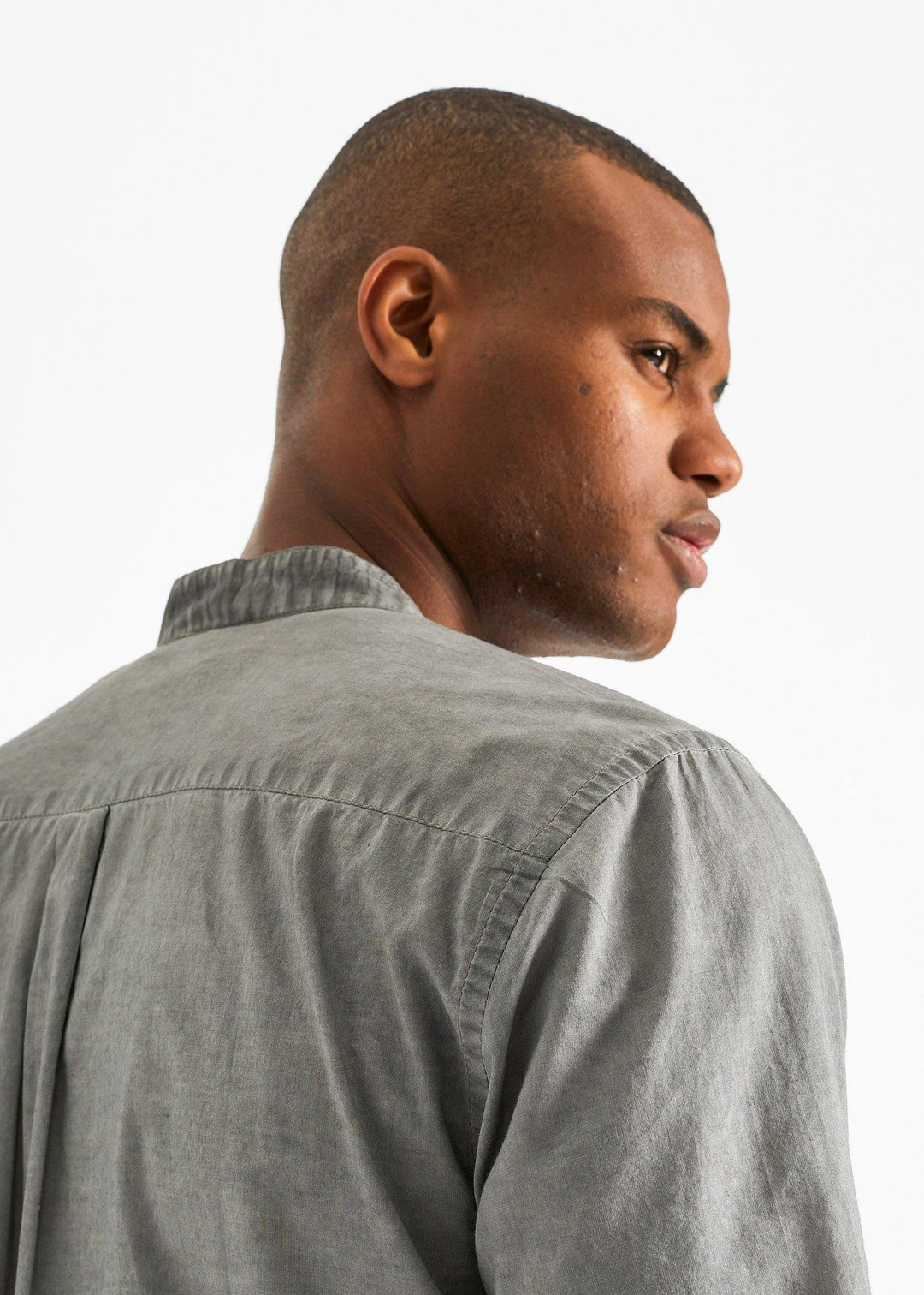 Chemise manches courtes aspect délavé