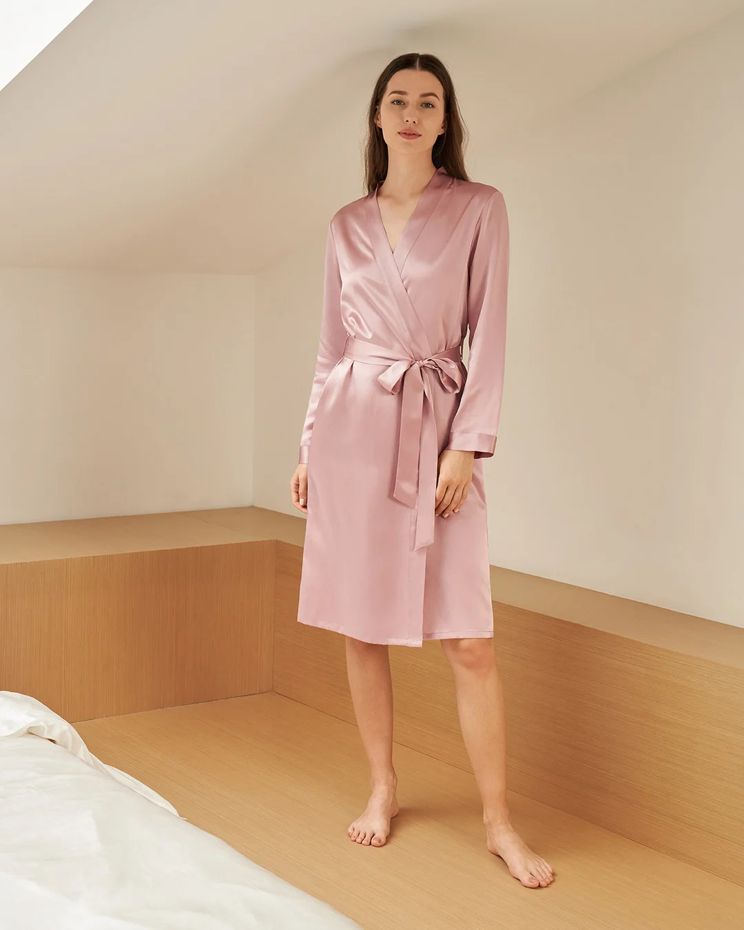 LILYSILK Peignoir Long Soie Femme Noir Banded Cuffs, Ceinture En Soie 100% Soie De Mûrier Bon Rapport Qualité-Prix, Respectueux De La Peau XL