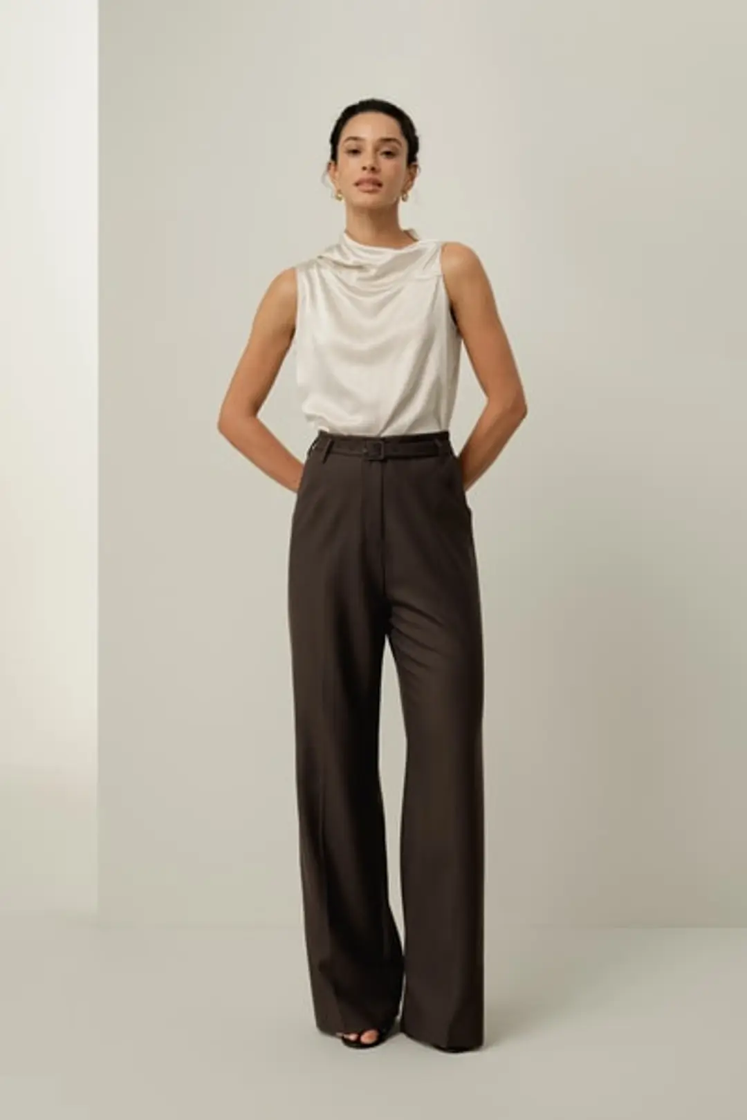 Top sans Manches Asymétrique de Luxe en Pure Soie Charmeuse