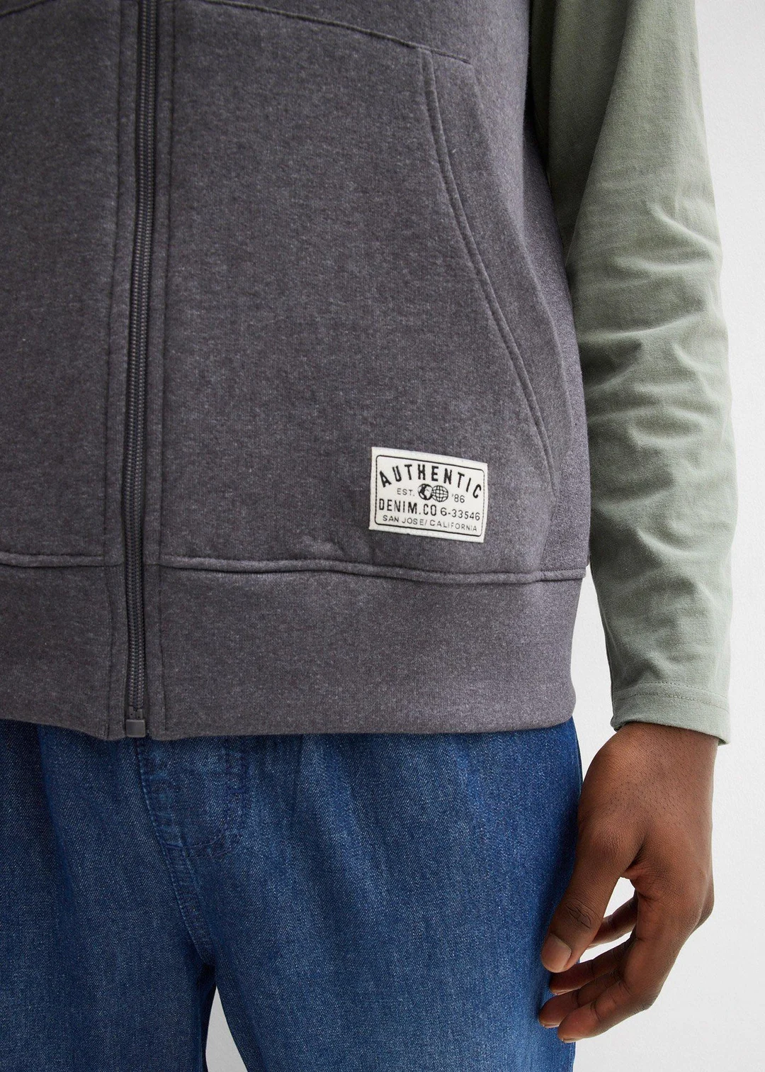 Sweat zippé à capuche sans manches - 3