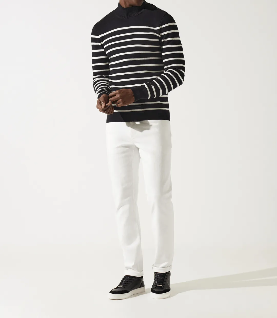 IZAC - Pull col montant boutonné noir