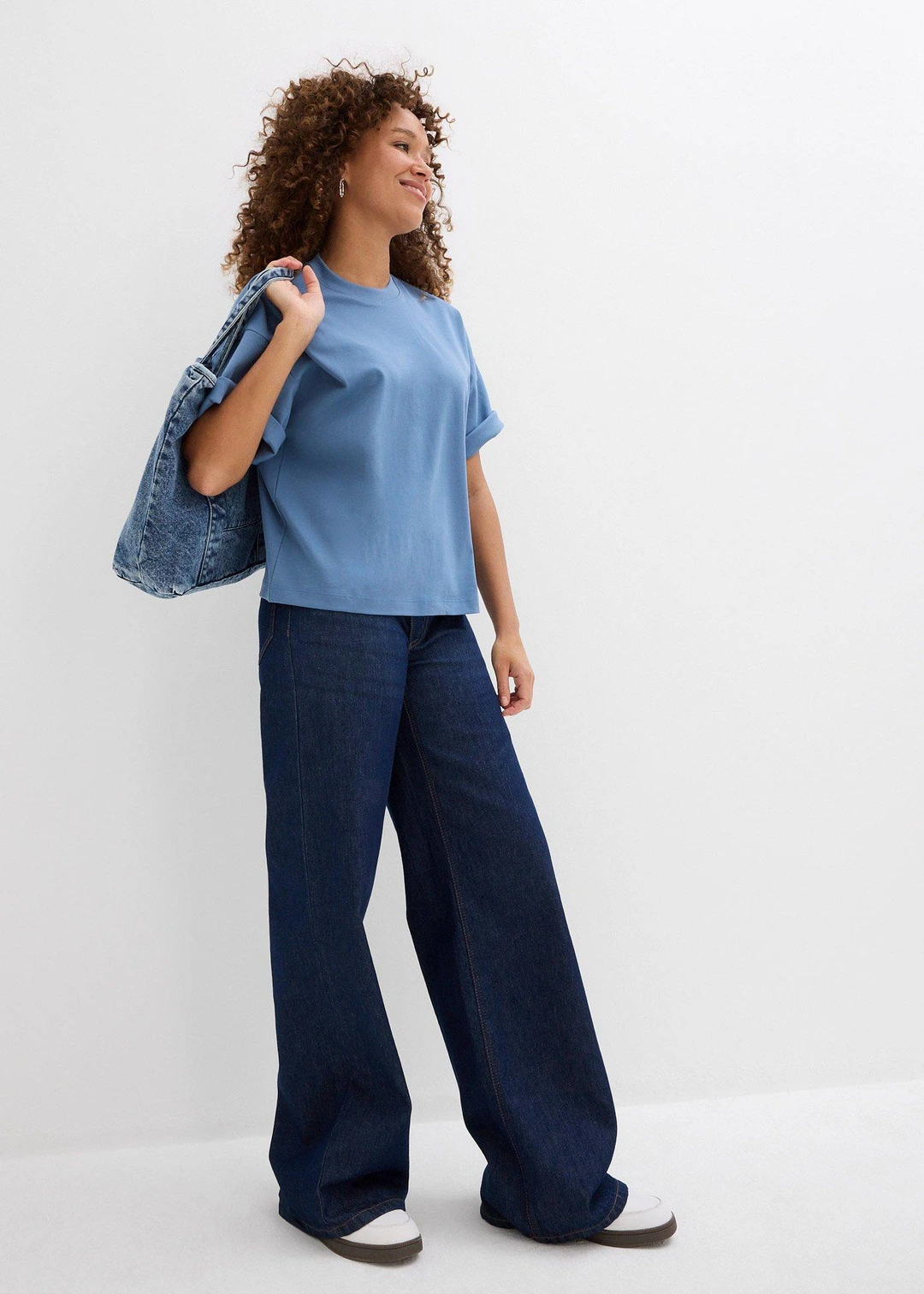 T-shirt court et oversize en coton épais - 2