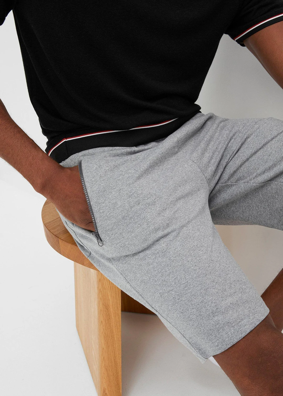 Bermuda sweat avec poches latérales zippées