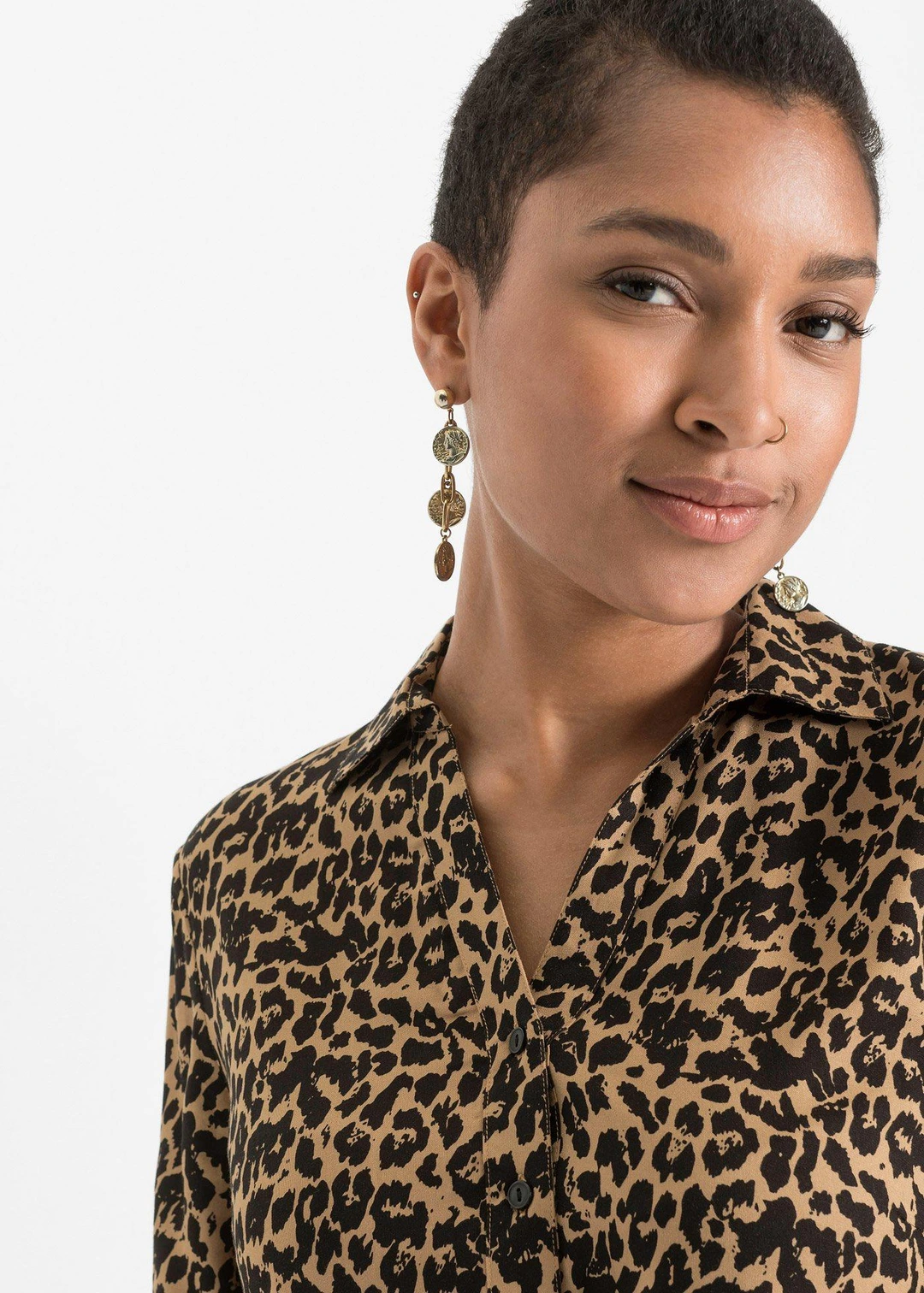 Robe en viscose avec un col chemise