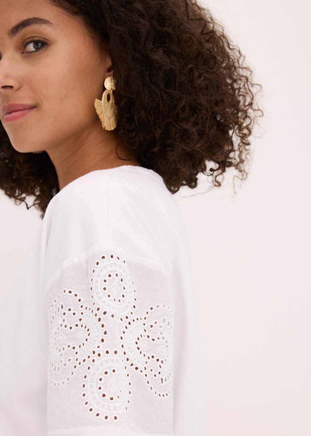 T-shirt avec broderies anglaises - 3