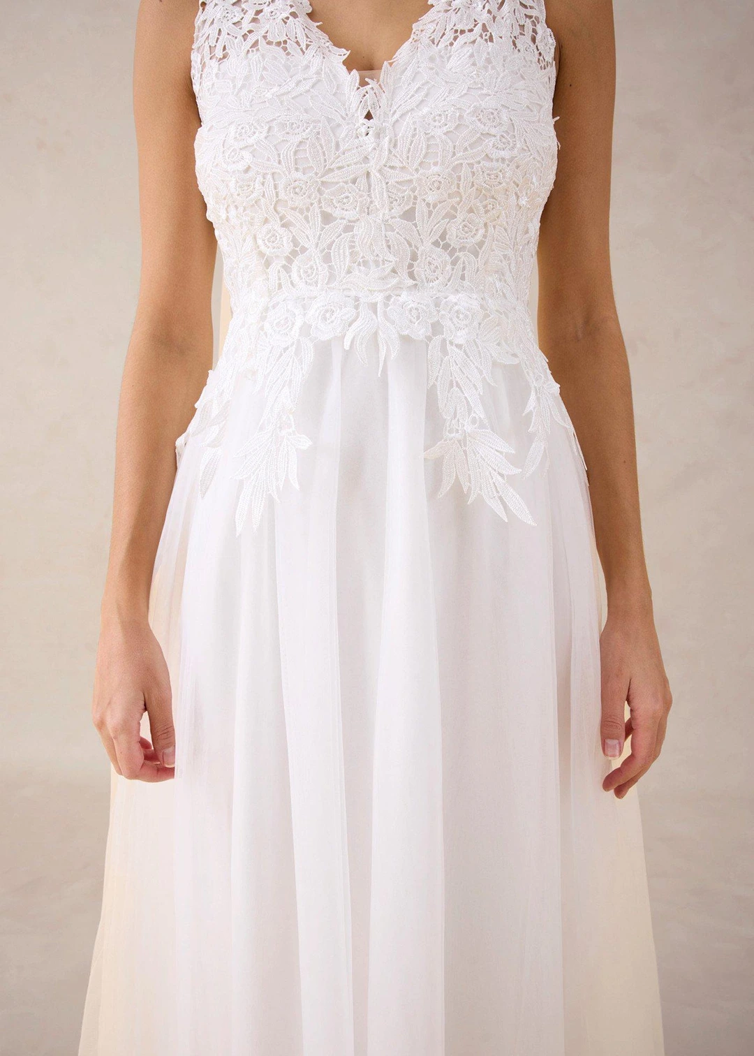 Robe de mariée en tulle et dentelle - 3