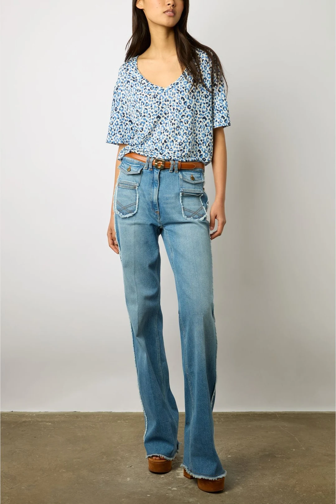 T-shirt V imprimé léopard - MISHA - Fuchsia - 6