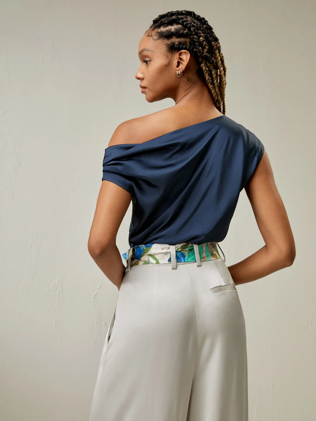 LILYSILK Top Soie Femme Bleu Marine Top À Une Épaule, Collier Bénitier 100 % Soie Charmeuse Léger Et Résistant Aux Rides 46