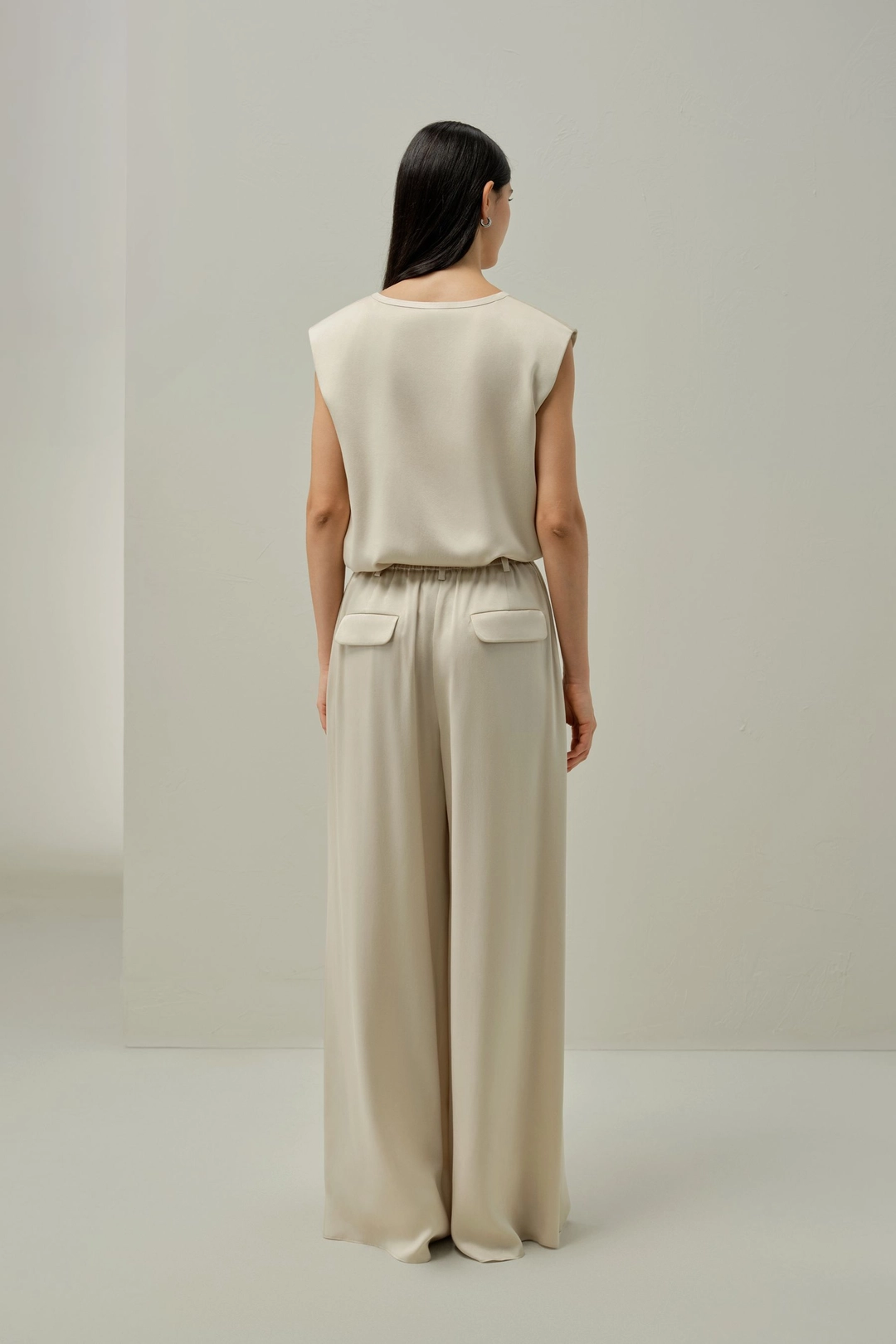 LILYSILK Top Soie Suédée Col En V Sans Manches Coupe Standard Soie 100 % Luxueuse Les Essentiels De La Garde-Robe Légèreté Luxueuse Blanc Naturel Xl