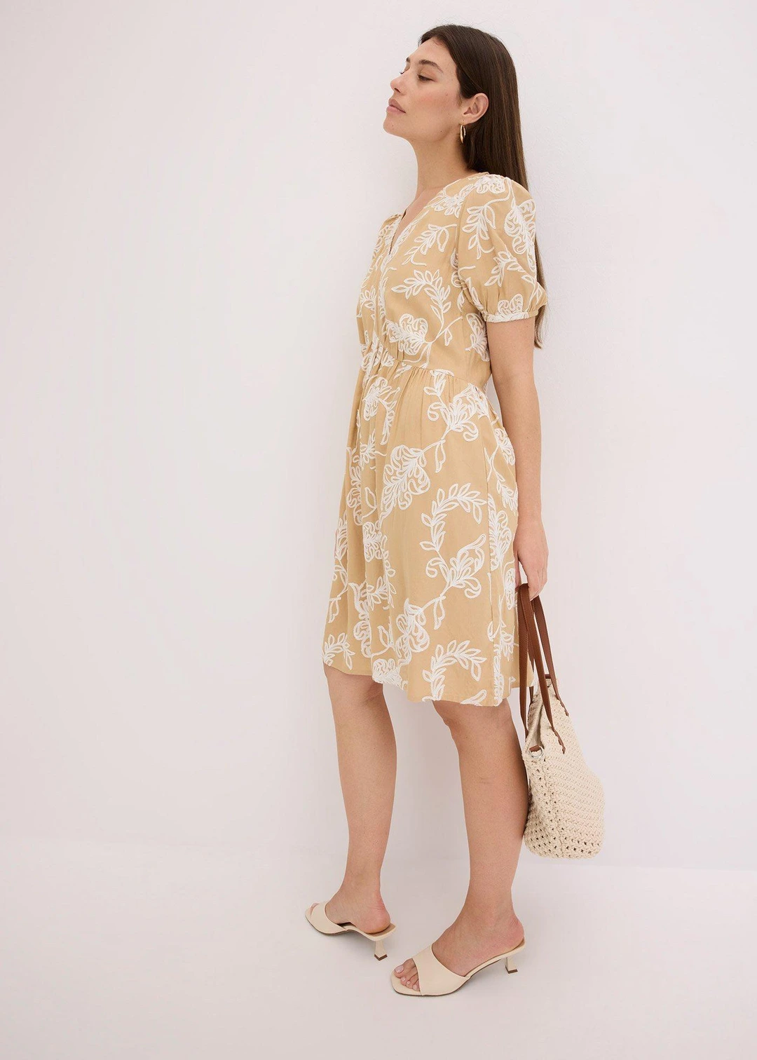 Robe-tunique brodée en viscose fluide - 2