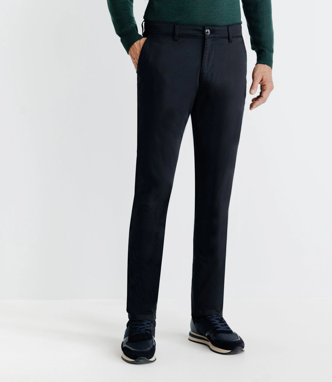 IZAC - Pantalon chino satin noir