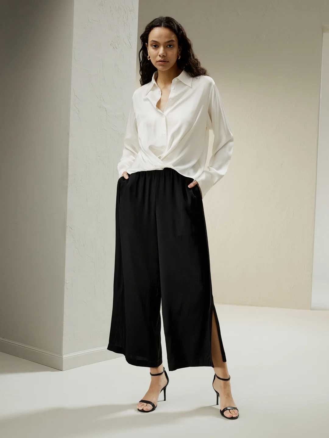 LILYSILK Chemisiers En Soie Femme Blanc Col Montant Classique, Volants À L'Ourlet Coupe Régulière À De Nombreuses Occasions XS