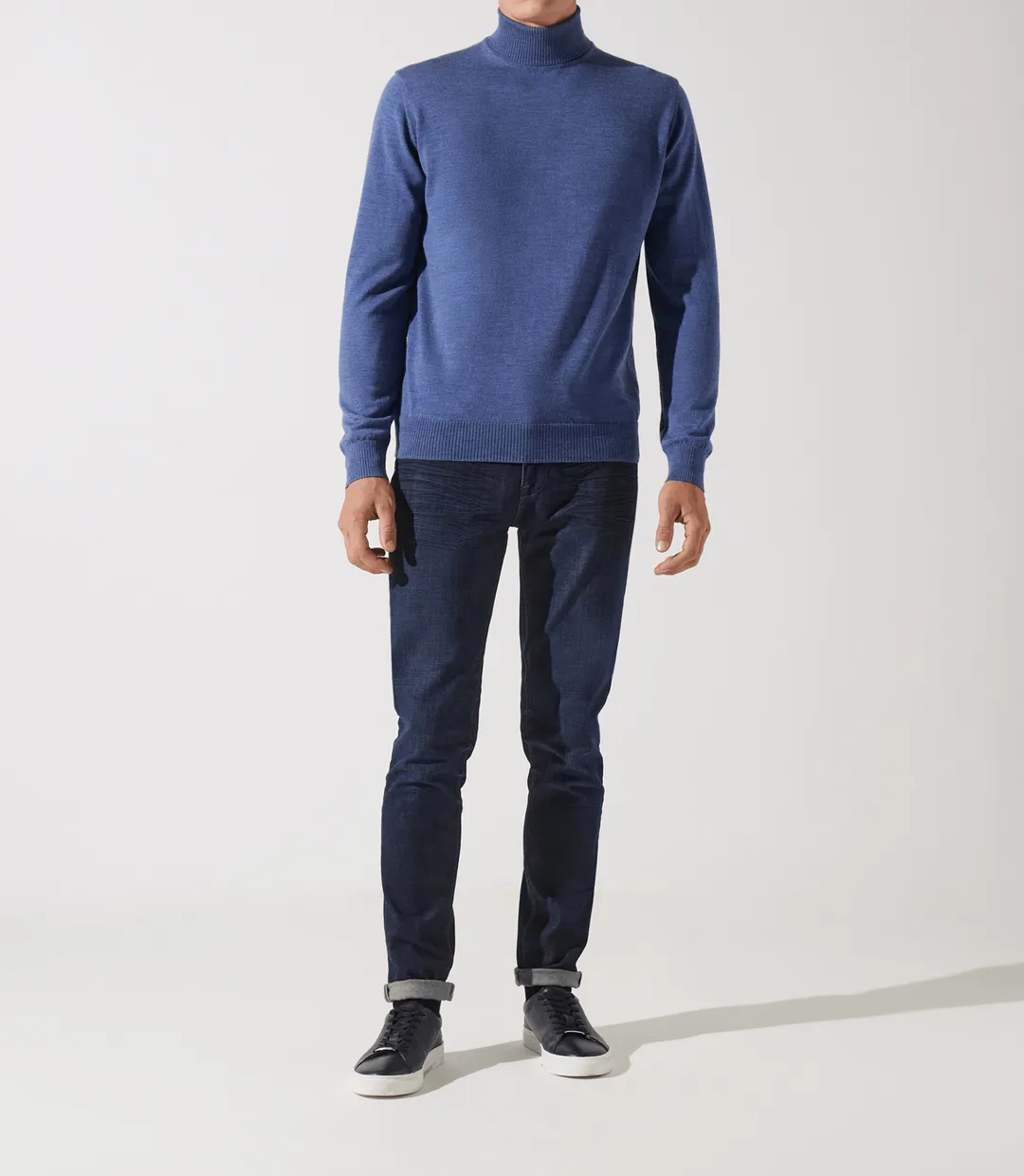 IZAC - Pull col roulé indigo 100% mérinos