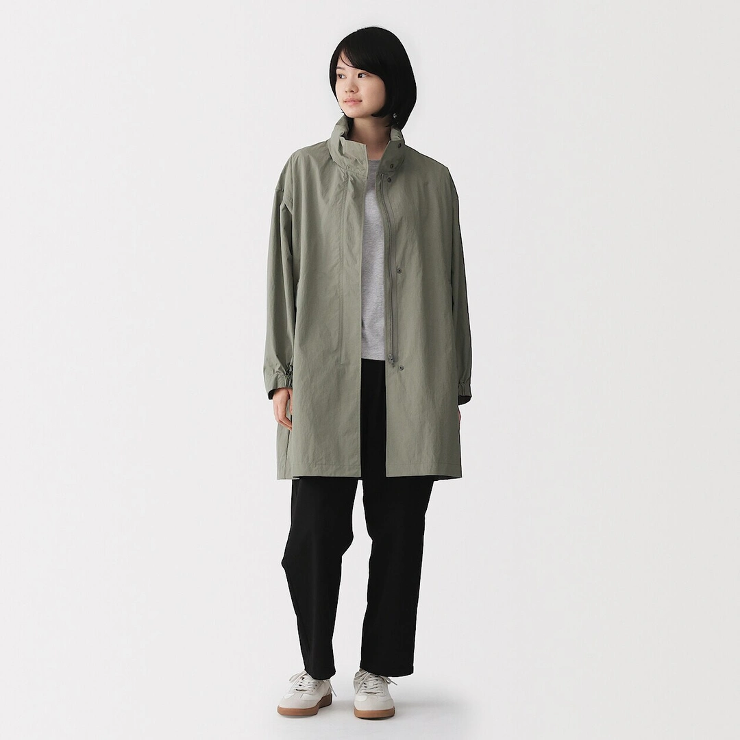 Manteau à capuche amovible déperlant pour femme