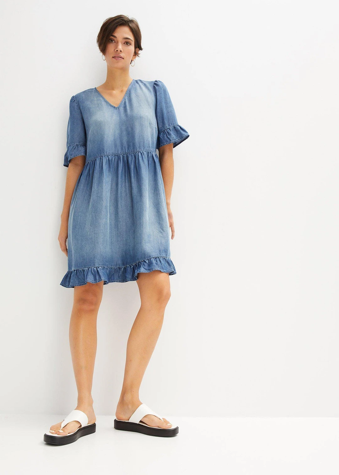 Robe en jean avec volants
