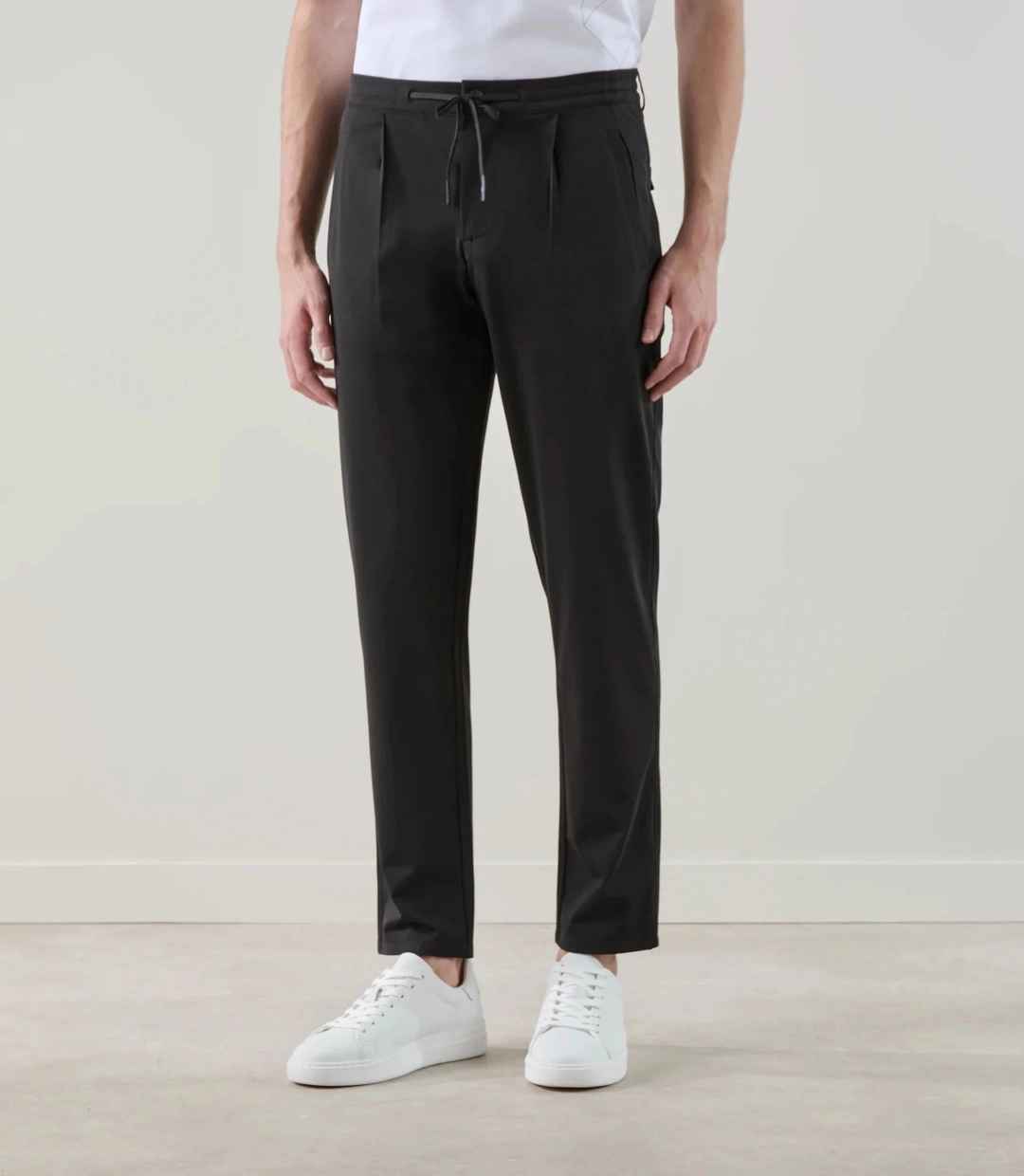 IZAC - Pantalon casual en maille noir