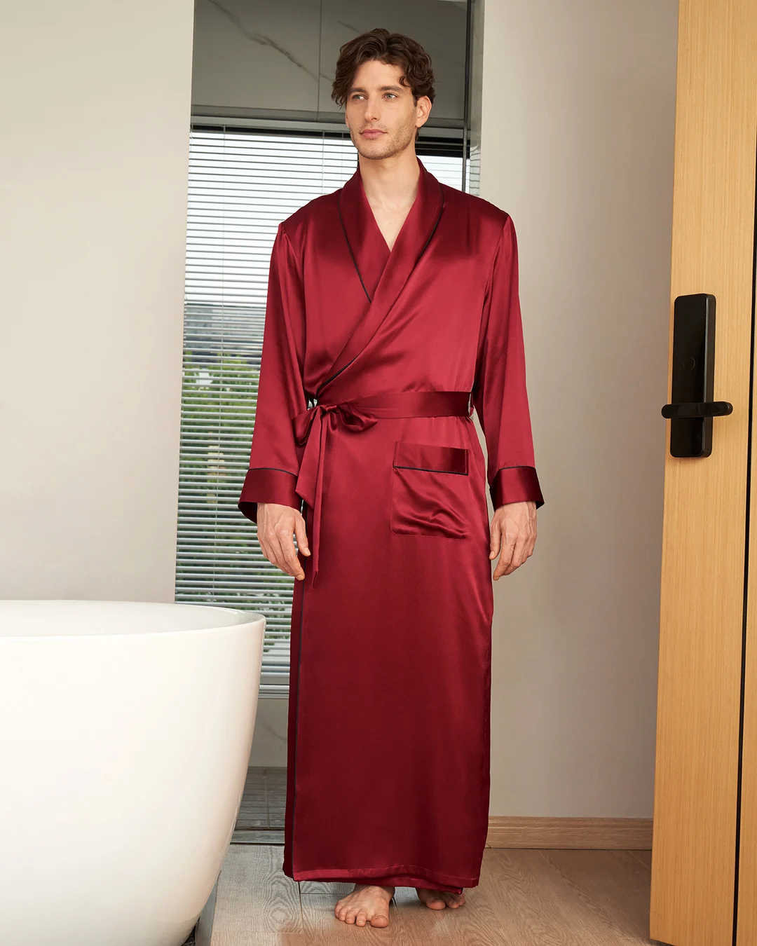 LILYSILK Robe De Chambre Longue Soie Homme Noir Col Rabattu, Style Naturel 100% Soie De Mûrier Respirant Super Léger Robe De Chambre XS