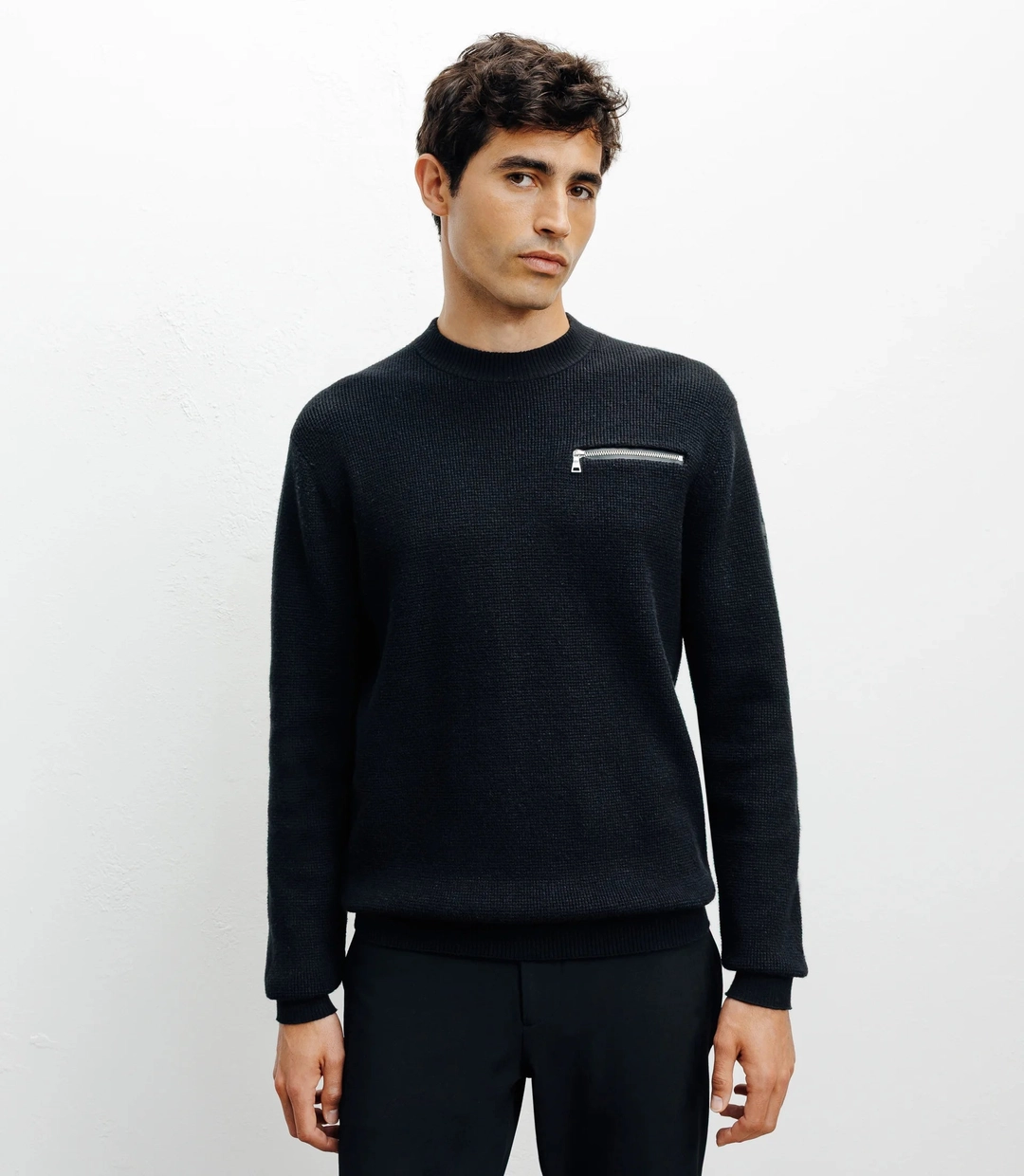 IZAC - Pull col rond noir
