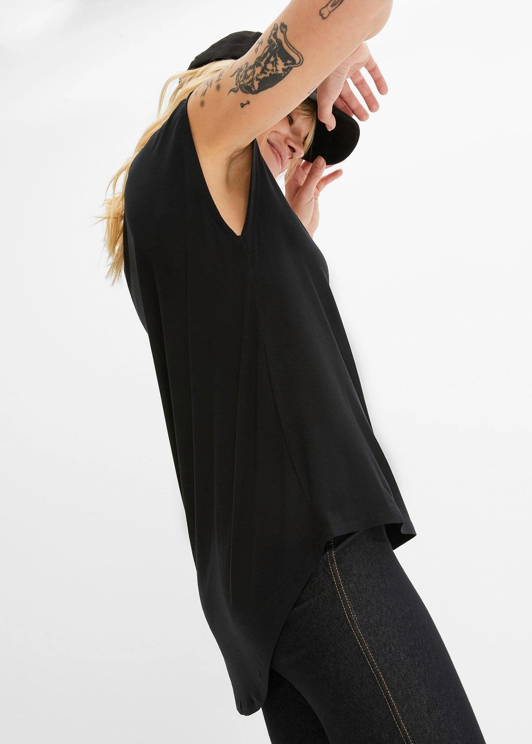 T-shirt fluide, plus long derrière