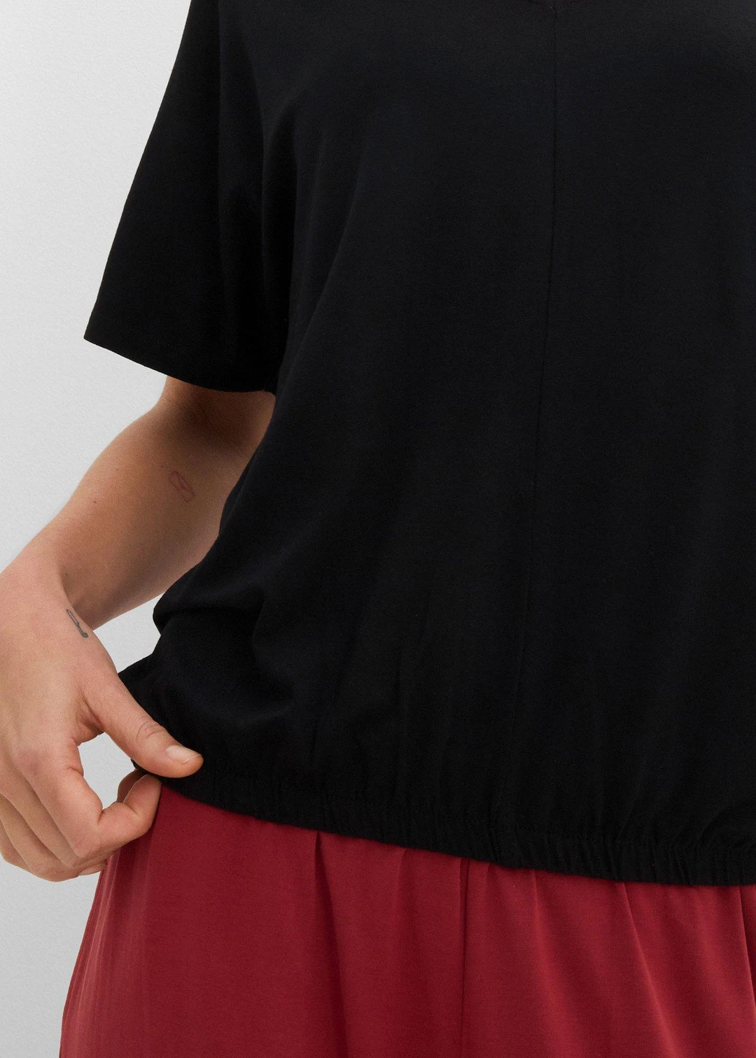 T-shirt oversize en viscose douce et extensible - 3