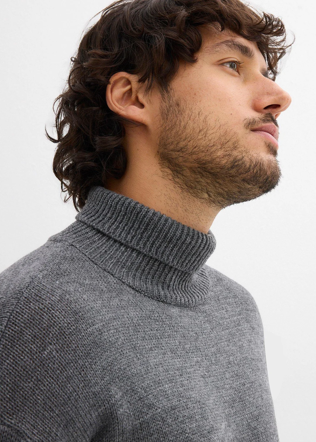 Pull col roulé style color-block