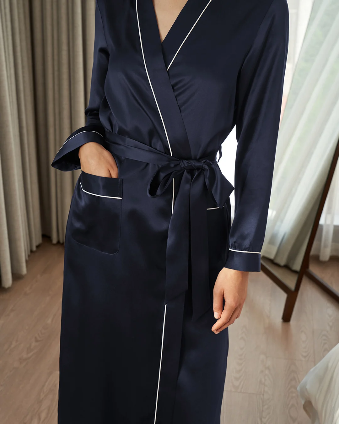 LILYSILK Robe De Chambre Soie Femme Bleu Marine Col Souple, Passepoil Chic 100% Soie Convivial Pour Les Personnes Allergiques XS