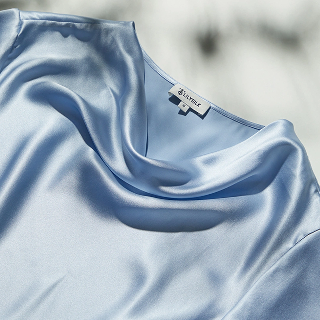 LILYSILK T Shirt En Soie Femme Bleu Ciel Cou De Capot, Ajustement Régulier 100% Soie De Mûrier Super Doux 38