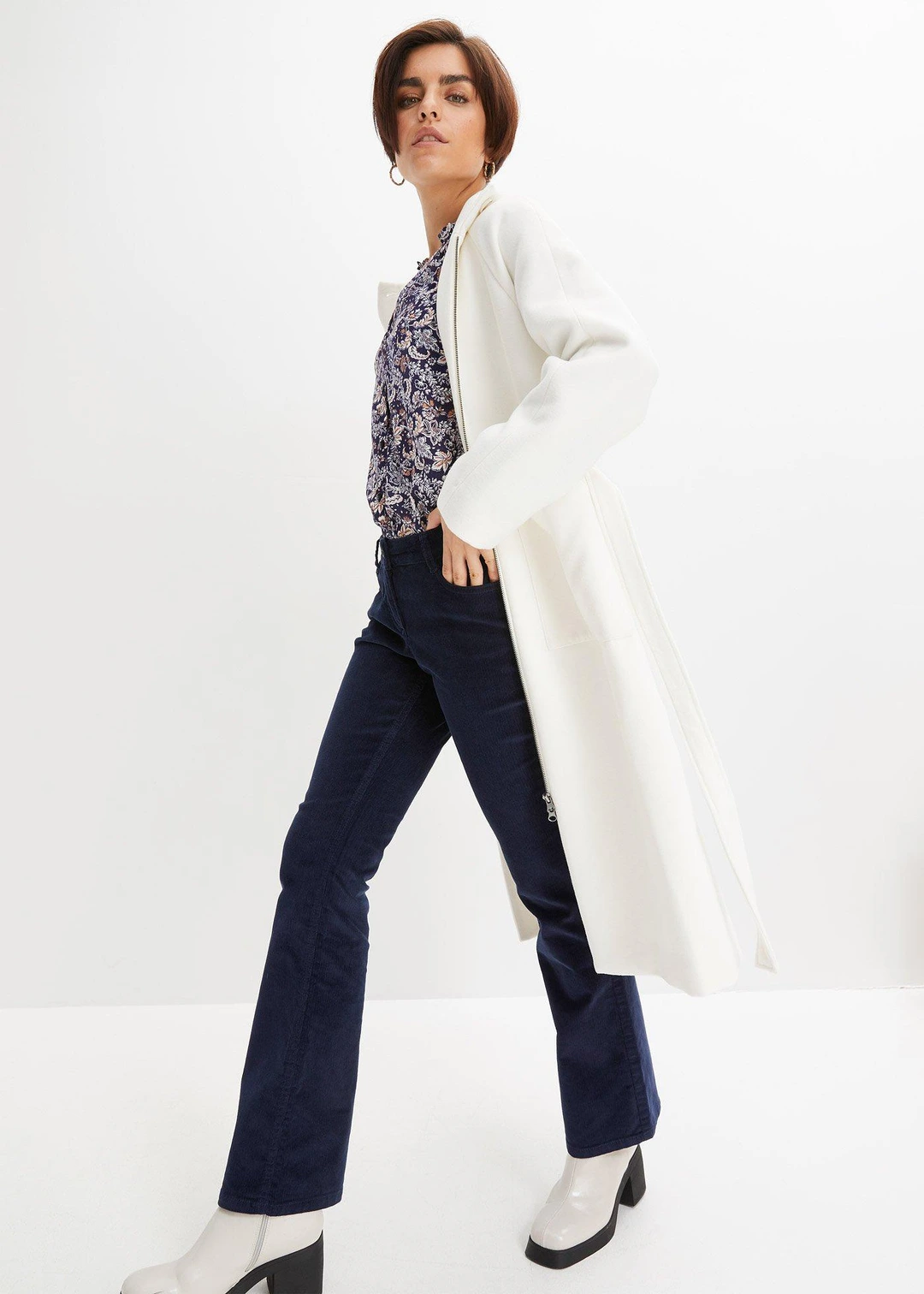 Pantalon bootcut en velours côtelé extensible - 2