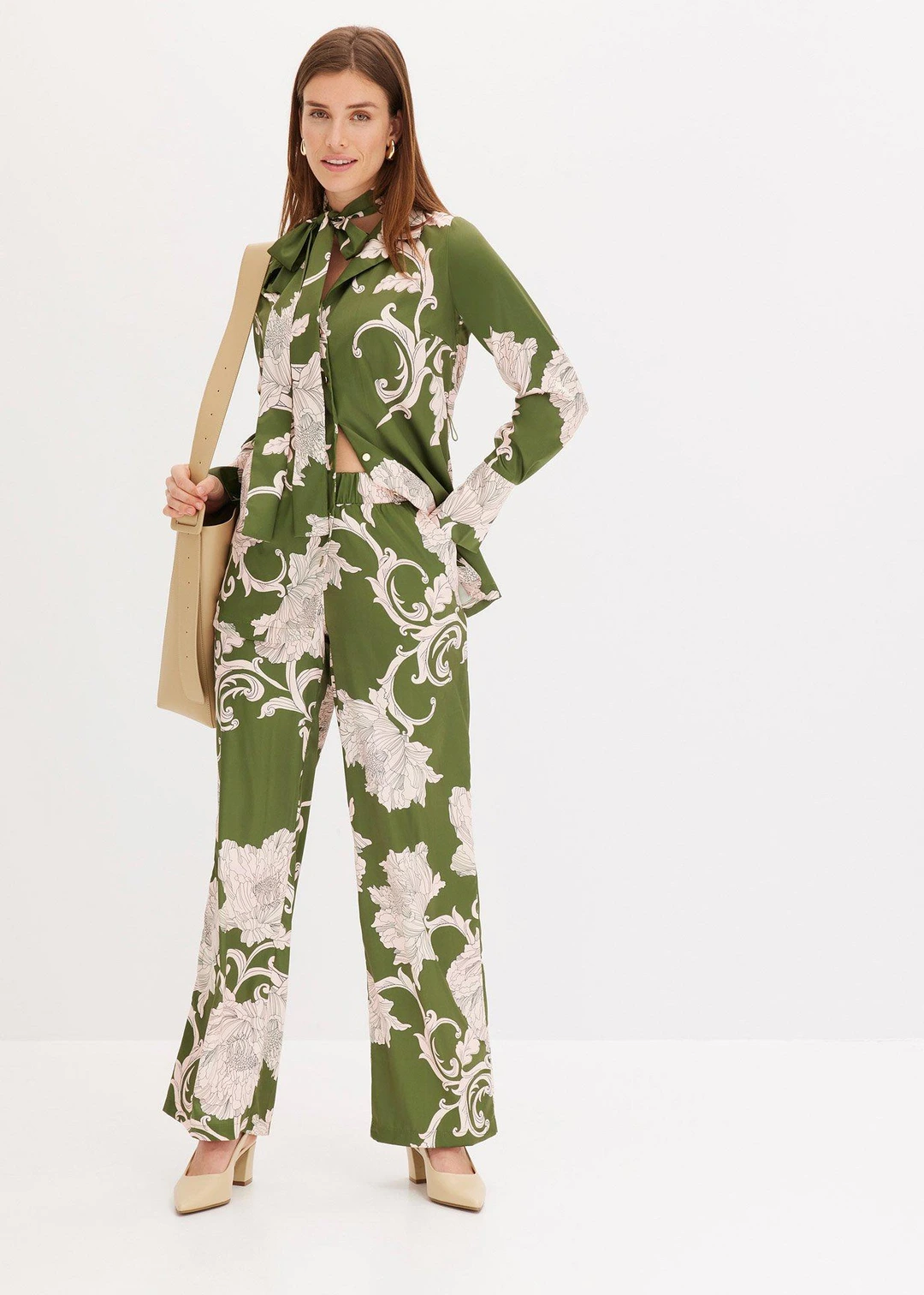 Pantalon palazzo en satin fluide - 2