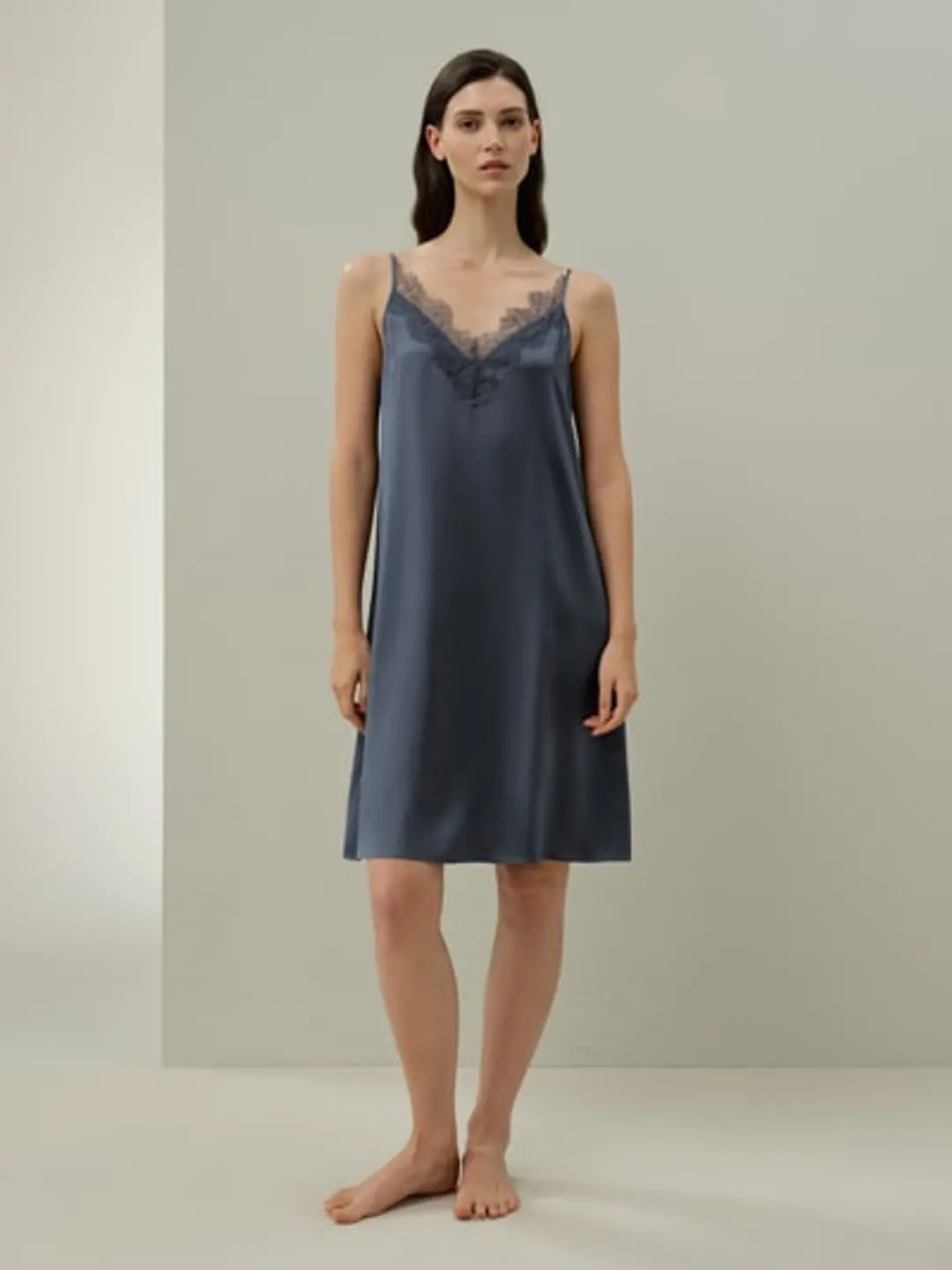Chemise de nuit soie lavable bordure dentelle